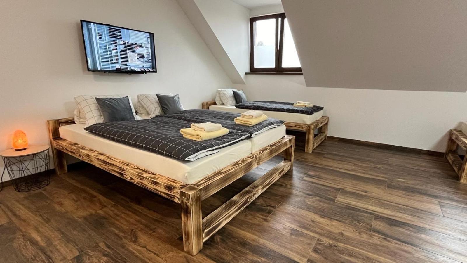 Apartman Kuga Mikulov Εξωτερικό φωτογραφία
